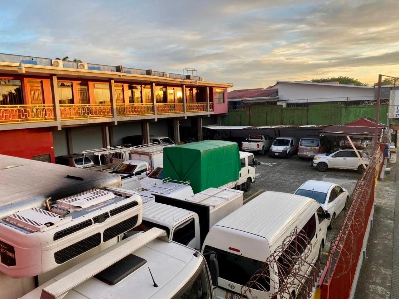 Hotel Costa Del Sol Puerto Limon Eksteriør billede